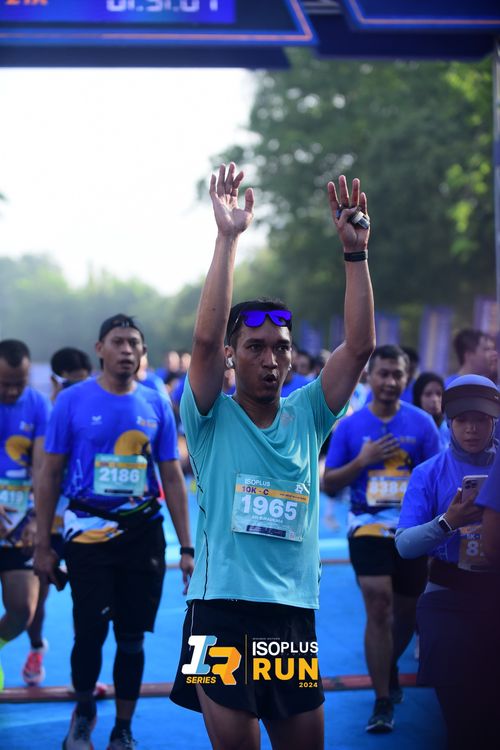 Race photo from Isoplus Run 2024 Surabaya