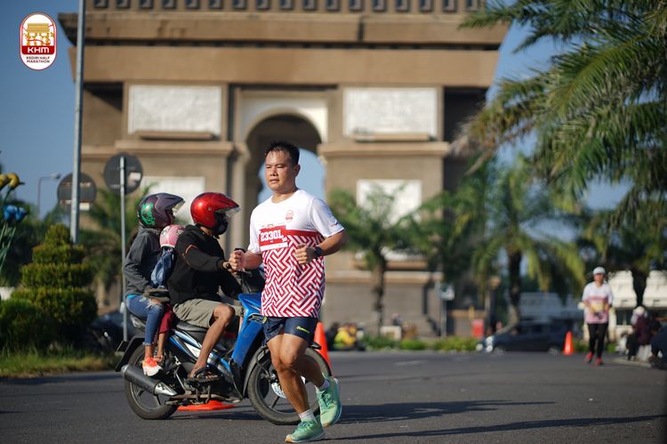 Race photo from Kediri Half Marathon 2024