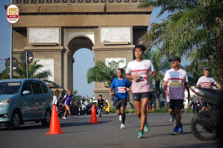 Race photo from Kediri Half Marathon 2024