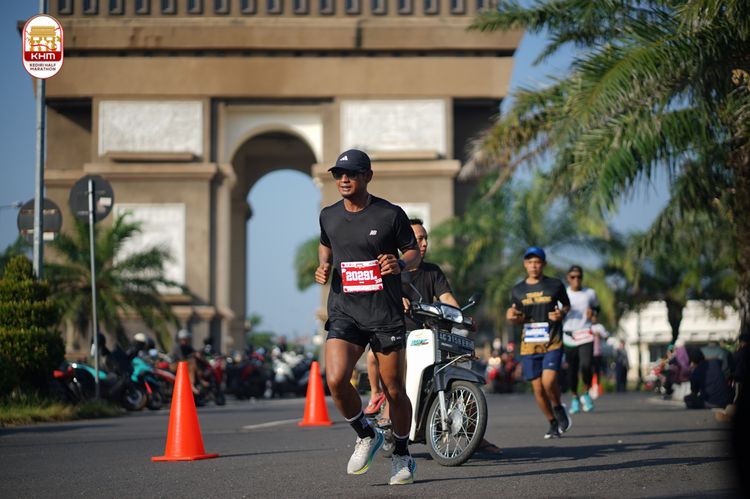 Race photo from Kediri Half Marathon 2024