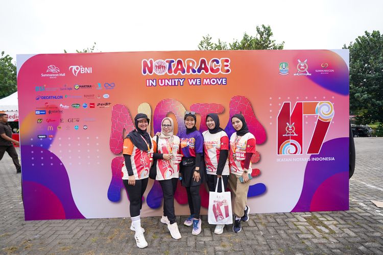 Race photo from NOTARACE 2025