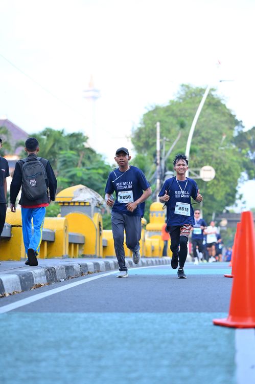 Race photo from KEMLU RUN 2025