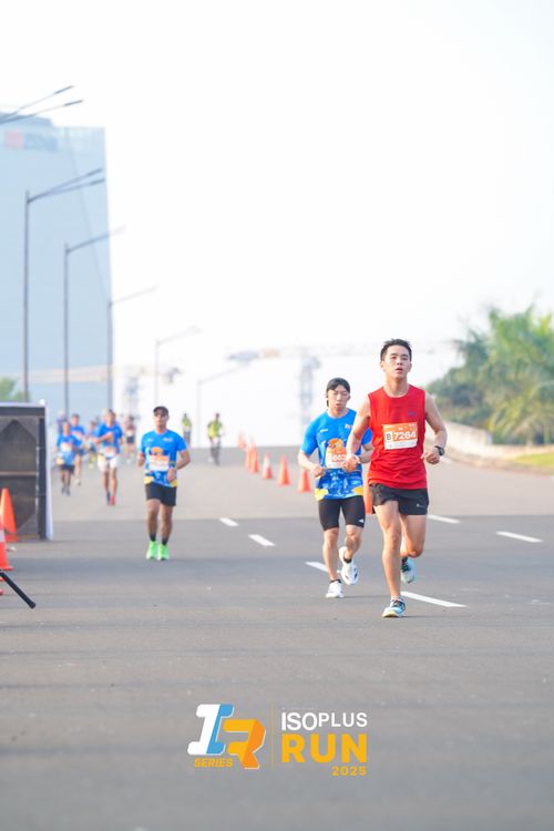 Race photo from ISOPLUS RUN 2025 - JAKARTA