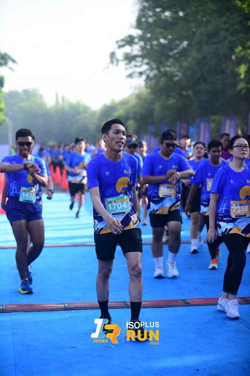 Race photo from Isoplus Run 2024 Surabaya