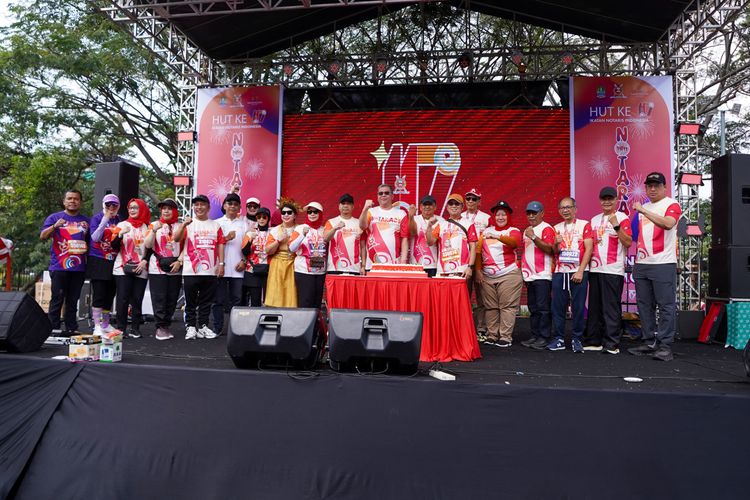 Race photo from NOTARACE 2025