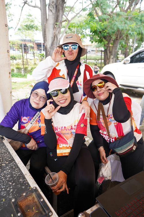 Race photo from NOTARACE 2025