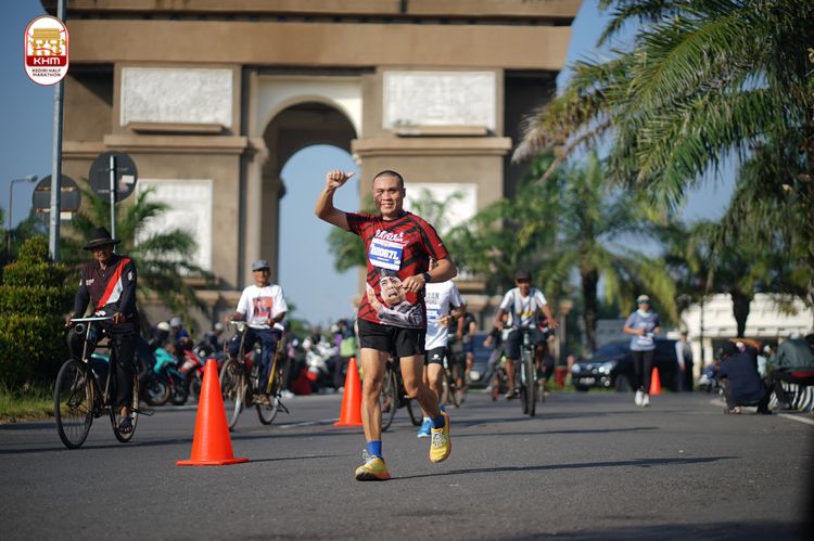 Race photo from Kediri Half Marathon 2024
