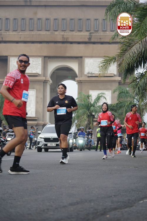 Race photo from Kediri Half Marathon 2025
