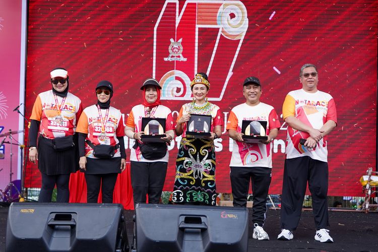 Race photo from NOTARACE 2025
