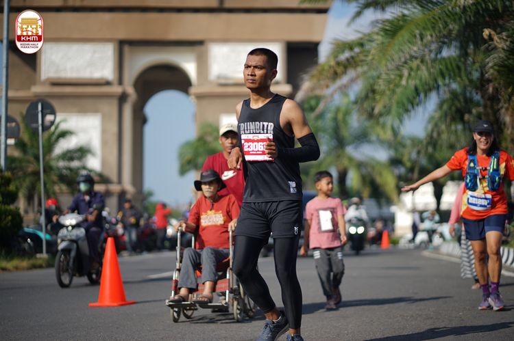 Race photo from Kediri Half Marathon 2024