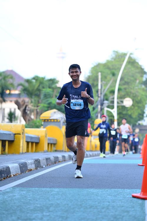 Race photo from KEMLU RUN 2025