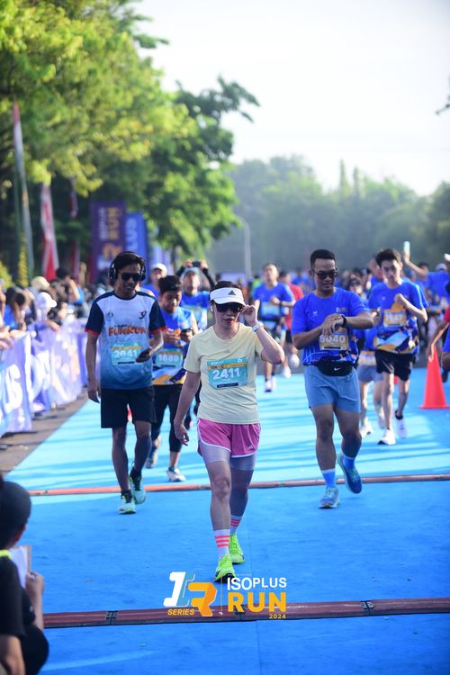 Race photo from Isoplus Run 2024 Surabaya