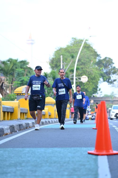 Race photo from KEMLU RUN 2025