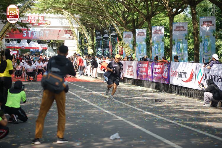 Race photo from Kediri Half Marathon 2024