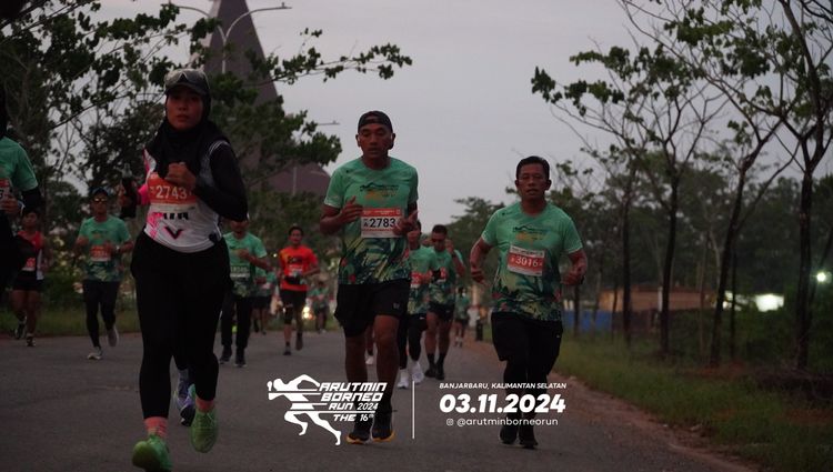 Race photo from Arutmin Borneo Run 2024