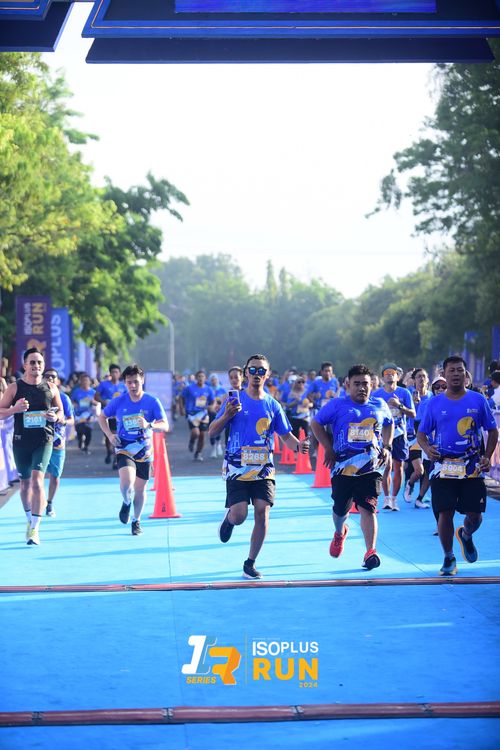 Race photo from Isoplus Run 2024 Surabaya