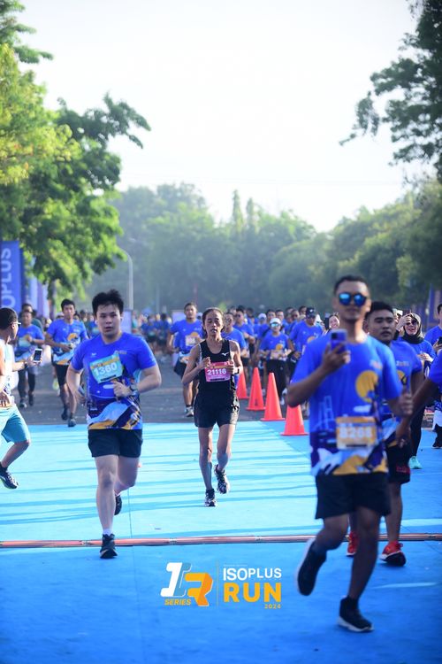 Race photo from Isoplus Run 2024 Surabaya
