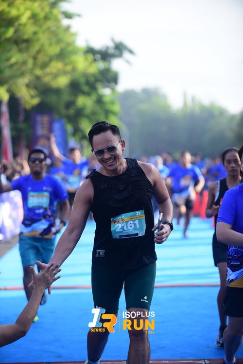 Race photo from Isoplus Run 2024 Surabaya
