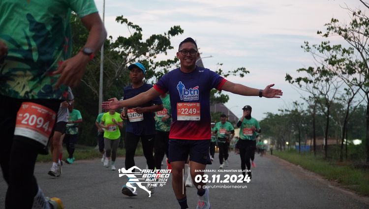 Race photo from Arutmin Borneo Run 2024