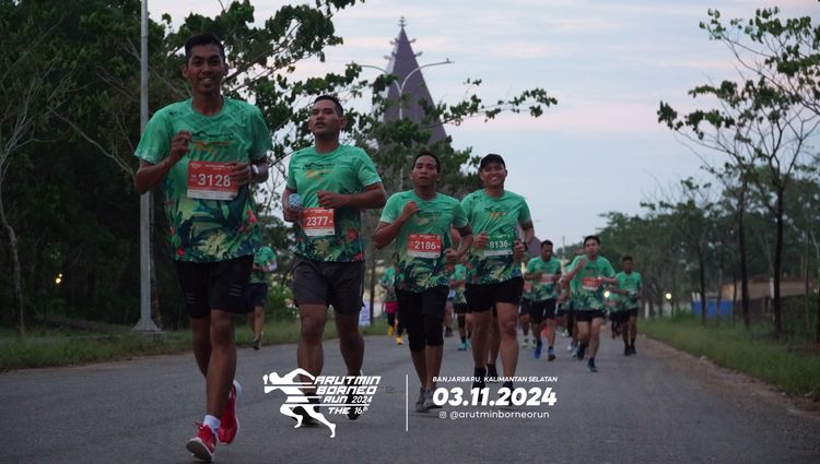 Race photo from Arutmin Borneo Run 2024