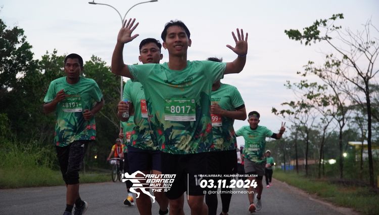 Race photo from Arutmin Borneo Run 2024