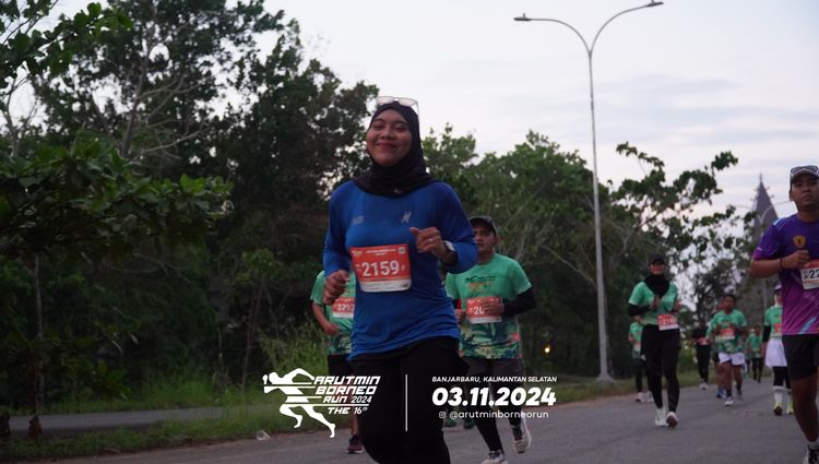 Race photo from Arutmin Borneo Run 2024