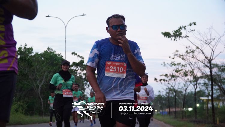 Race photo from Arutmin Borneo Run 2024