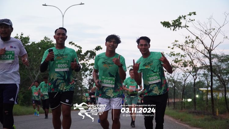 Race photo from Arutmin Borneo Run 2024