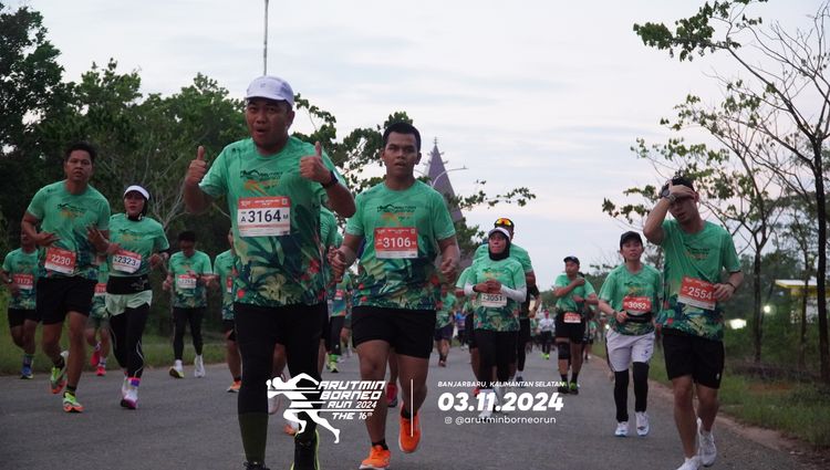Race photo from Arutmin Borneo Run 2024