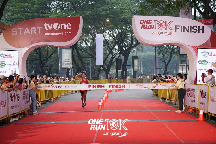 Race photo from ONE RUN 10 K