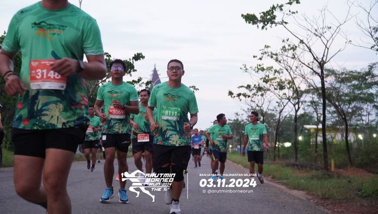 Race photo from Arutmin Borneo Run 2024