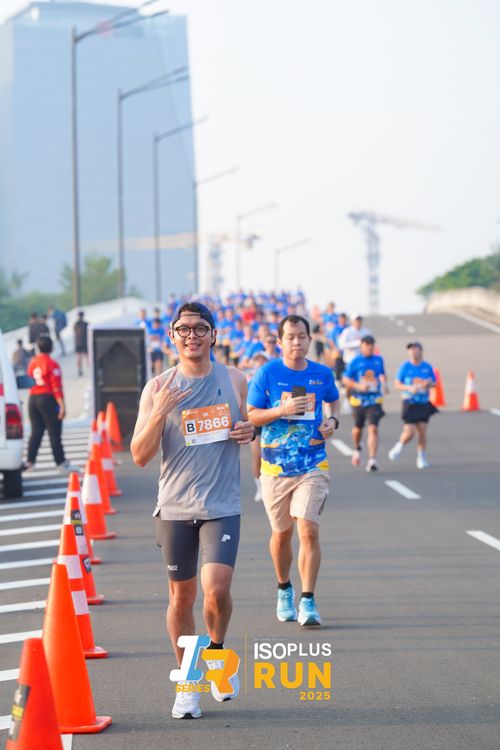 Race photo from ISOPLUS RUN 2025 - JAKARTA