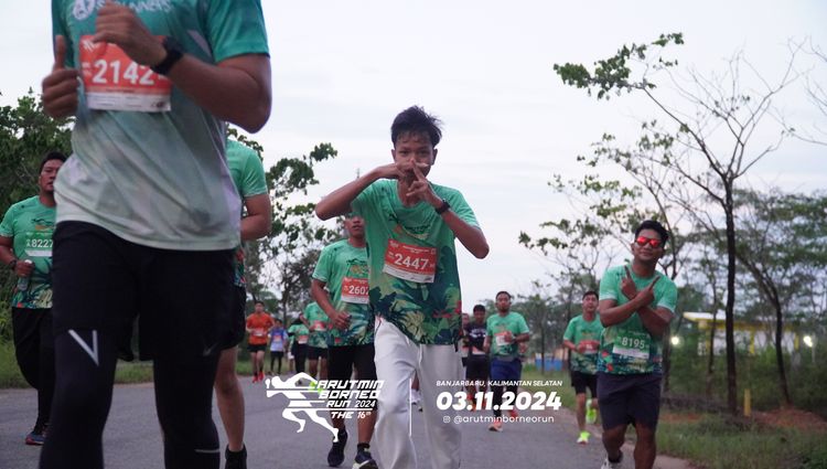 Race photo from Arutmin Borneo Run 2024