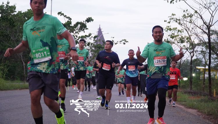 Race photo from Arutmin Borneo Run 2024