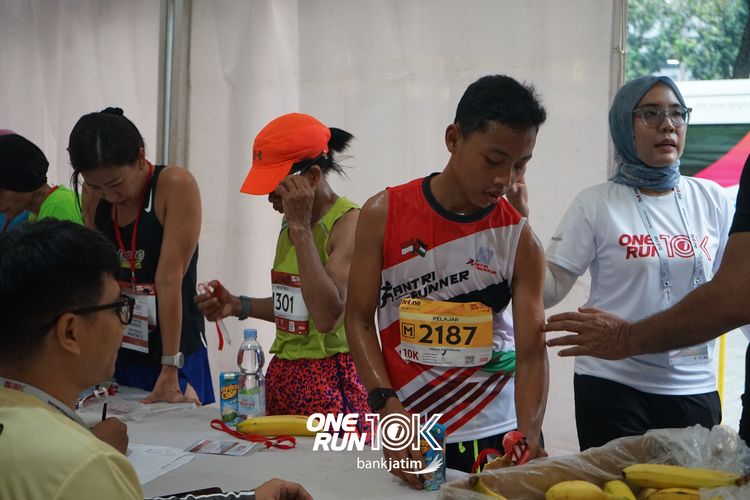 Race photo from ONE RUN 10 K