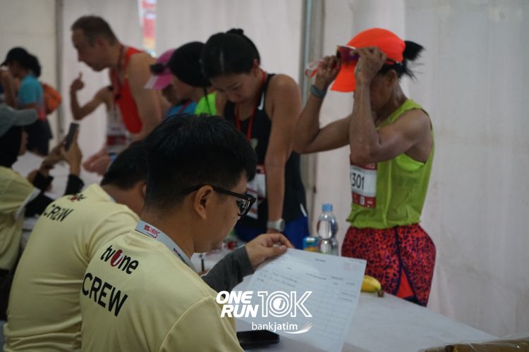 Race photo from ONE RUN 10 K