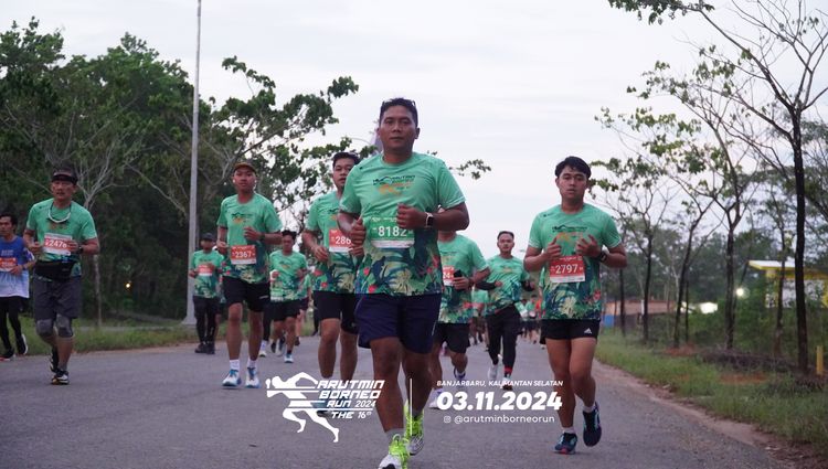 Race photo from Arutmin Borneo Run 2024