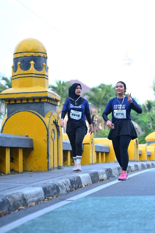 Race photo from KEMLU RUN 2025