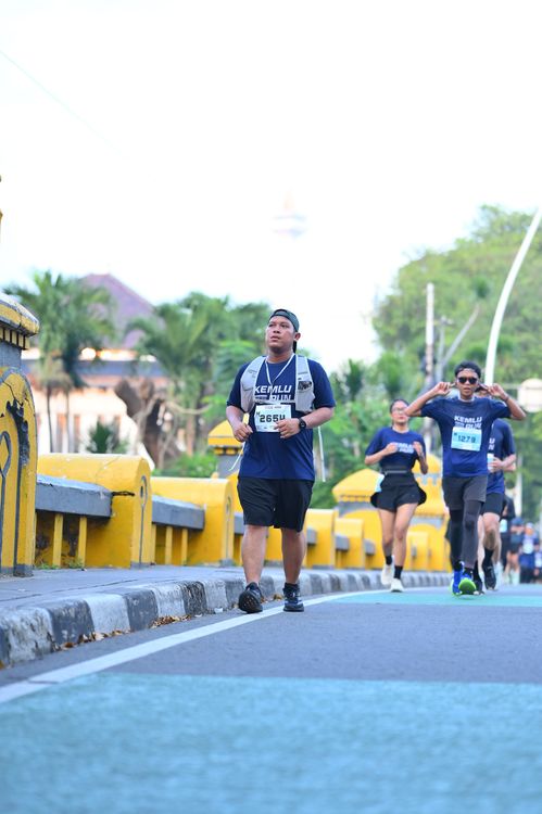 Race photo from KEMLU RUN 2025
