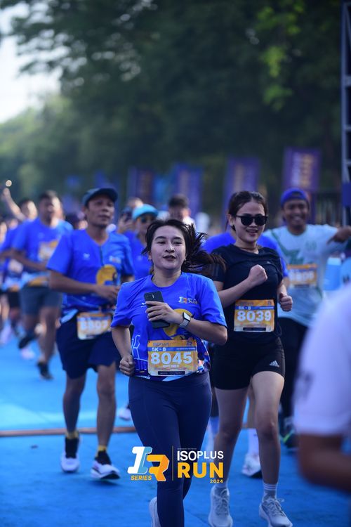 Race photo from Isoplus Run 2024 Surabaya