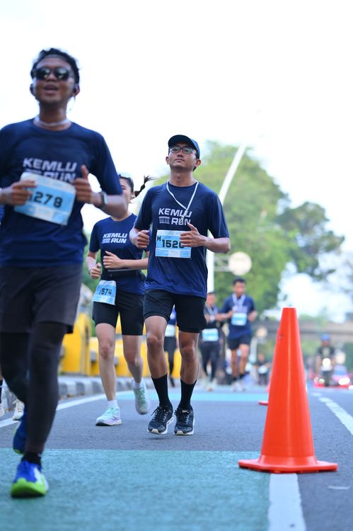 Race photo from KEMLU RUN 2025