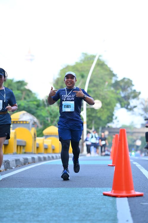 Race photo from KEMLU RUN 2025
