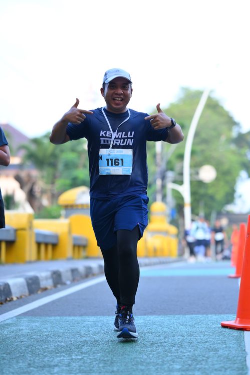 Race photo from KEMLU RUN 2025