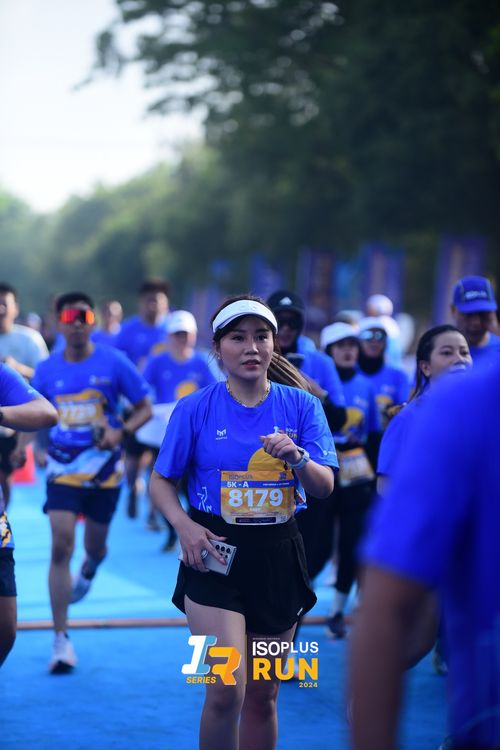 Race photo from Isoplus Run 2024 Surabaya