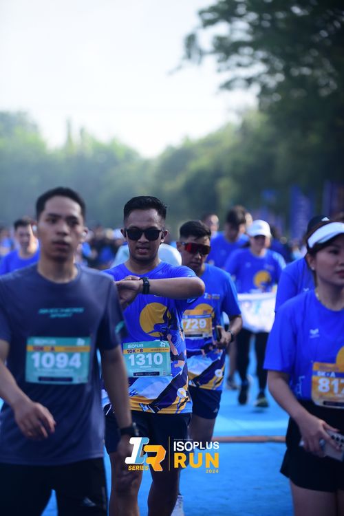 Race photo from Isoplus Run 2024 Surabaya
