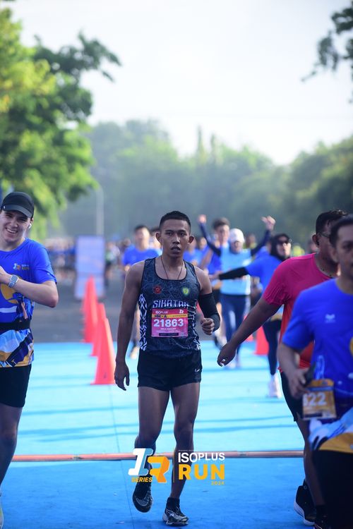 Race photo from Isoplus Run 2024 Surabaya