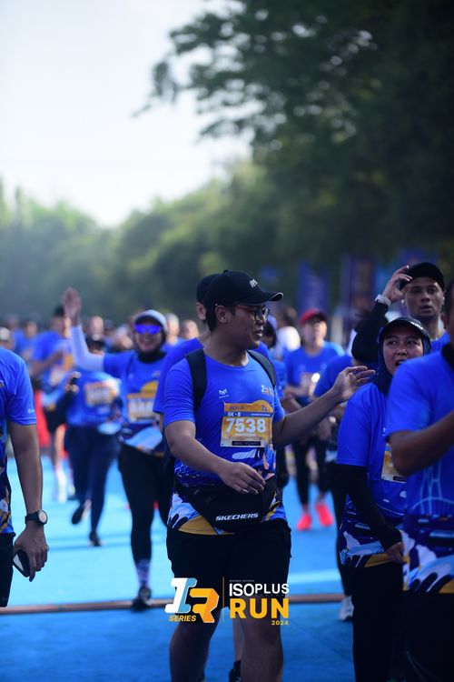 Race photo from Isoplus Run 2024 Surabaya