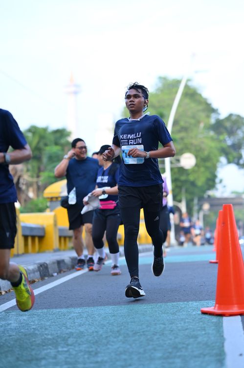 Race photo from KEMLU RUN 2025