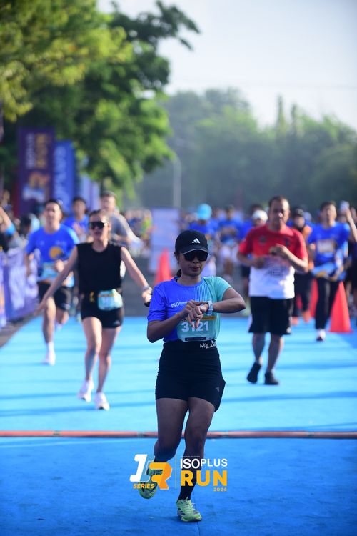 Race photo from Isoplus Run 2024 Surabaya