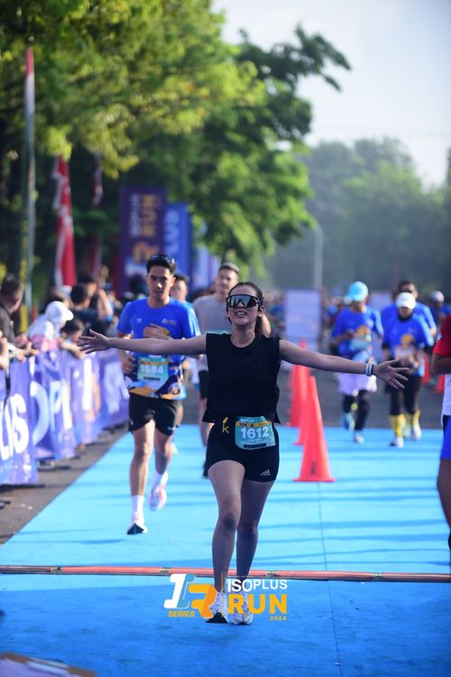 Race photo from Isoplus Run 2024 Surabaya